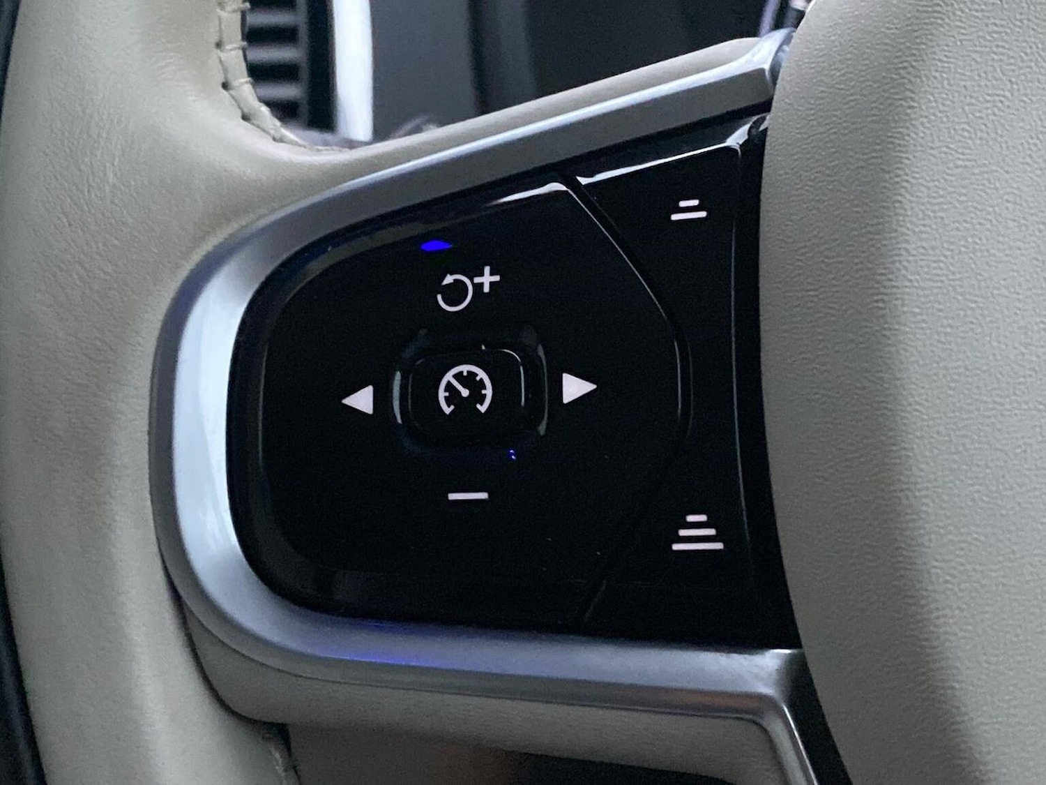 Used Volvo XC90 2021 for sale - 76785177: Photo 28