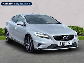 Used Volvo V40 2019 for sale - 75529974: Photo