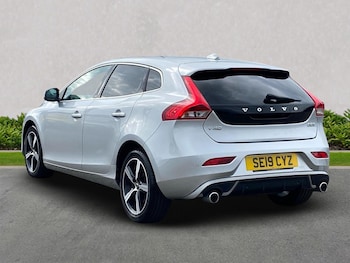 Used Volvo V40 2019 for sale - 75529974: Photo