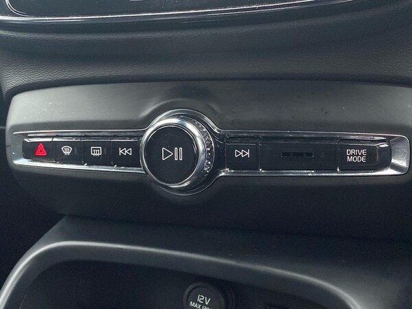 Used Volvo XC40 2022 for sale - 76264360: Photo 12
