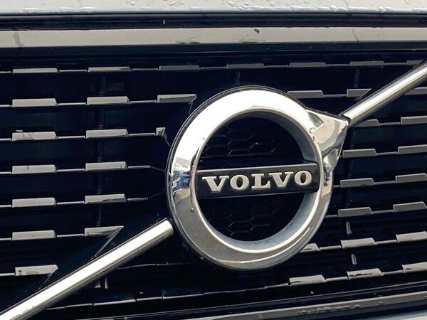 Used Volvo XC40 2022 for sale - 76264360: Photo 32