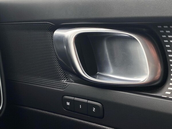 Used Volvo XC40 2022 for sale - 76264360: Photo 38