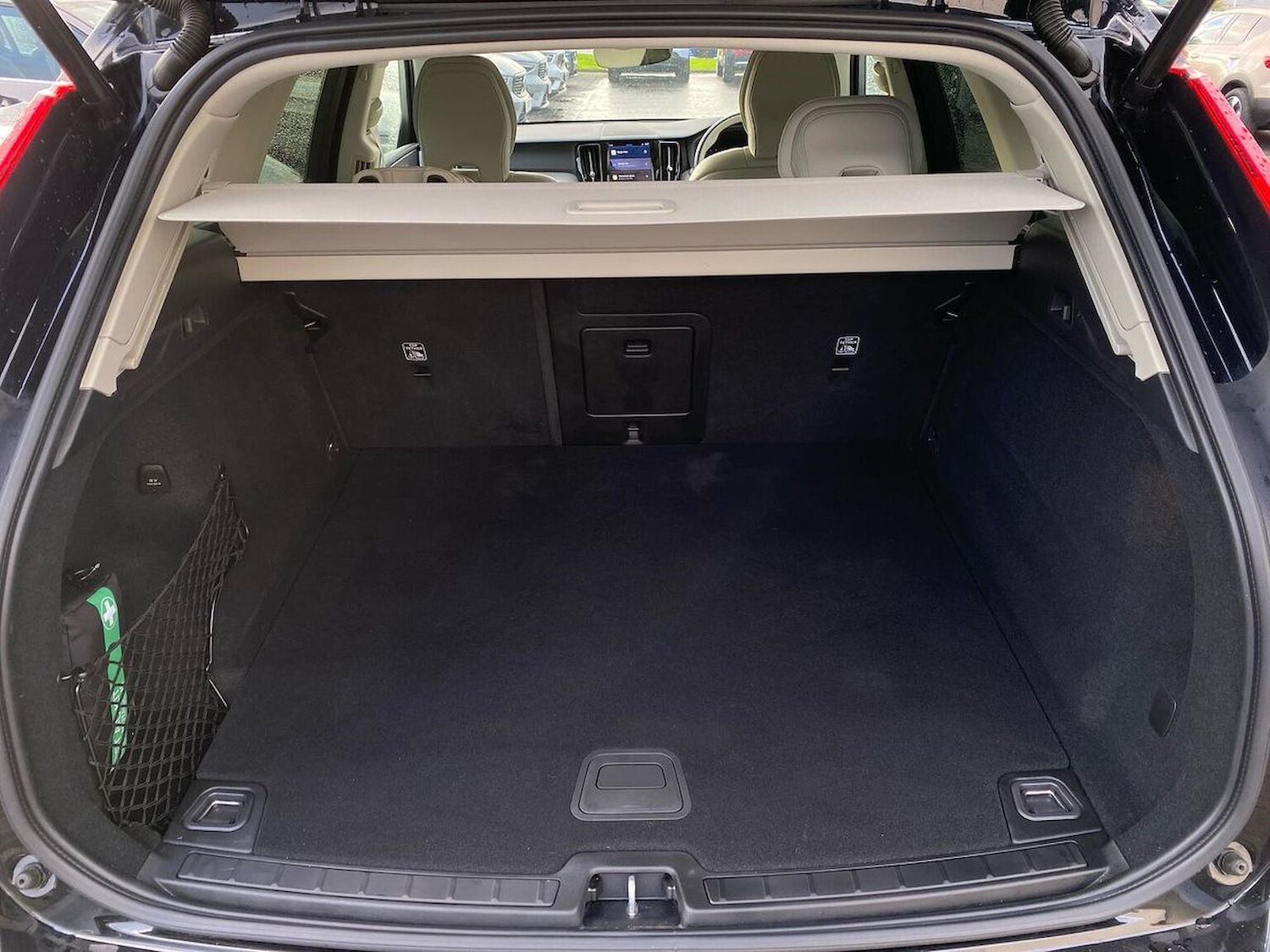 Used Volvo XC60 2023 for sale - 76402417: Photo 18