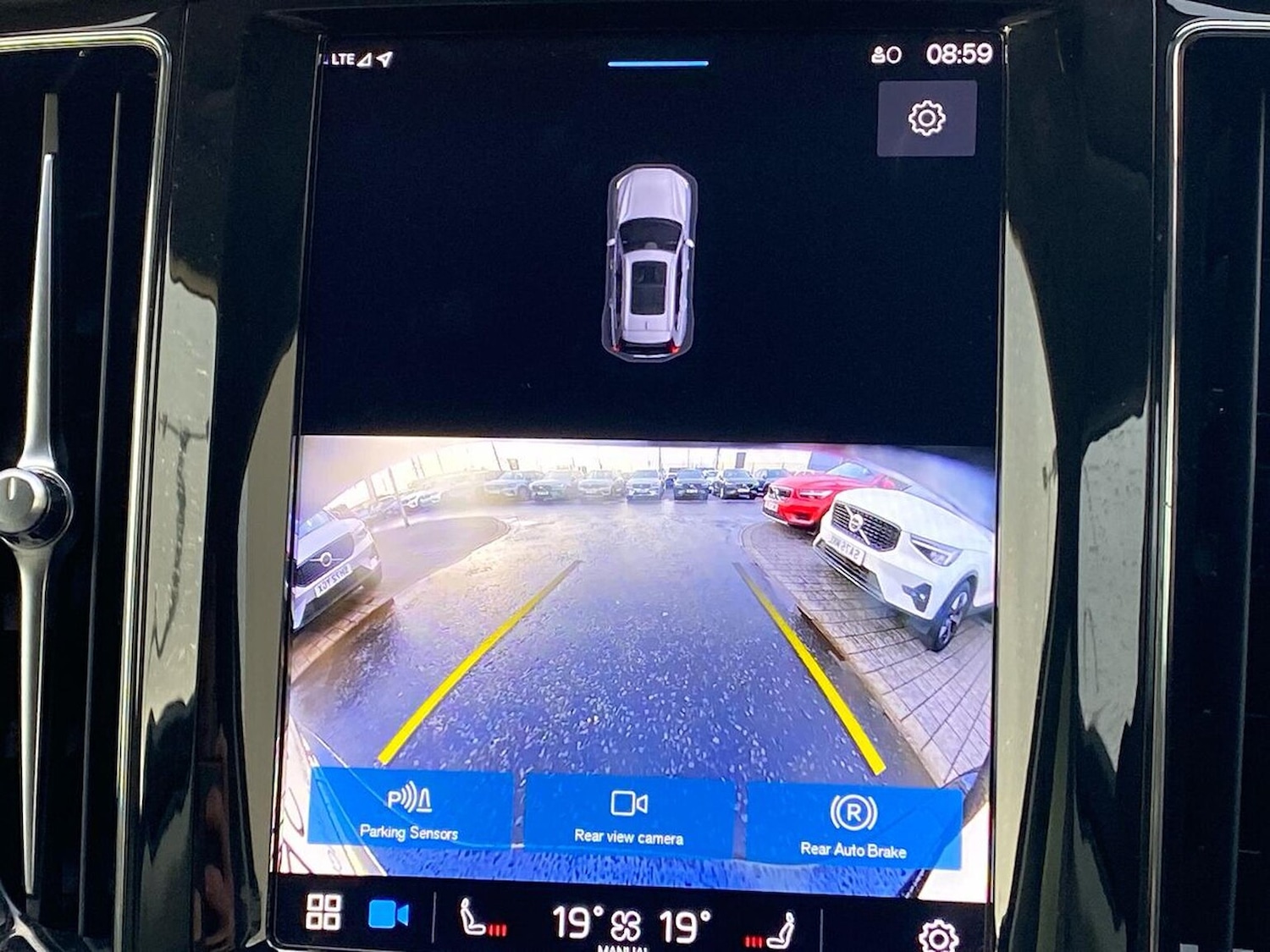 Used Volvo XC60 2023 for sale - 76402417: Photo 24