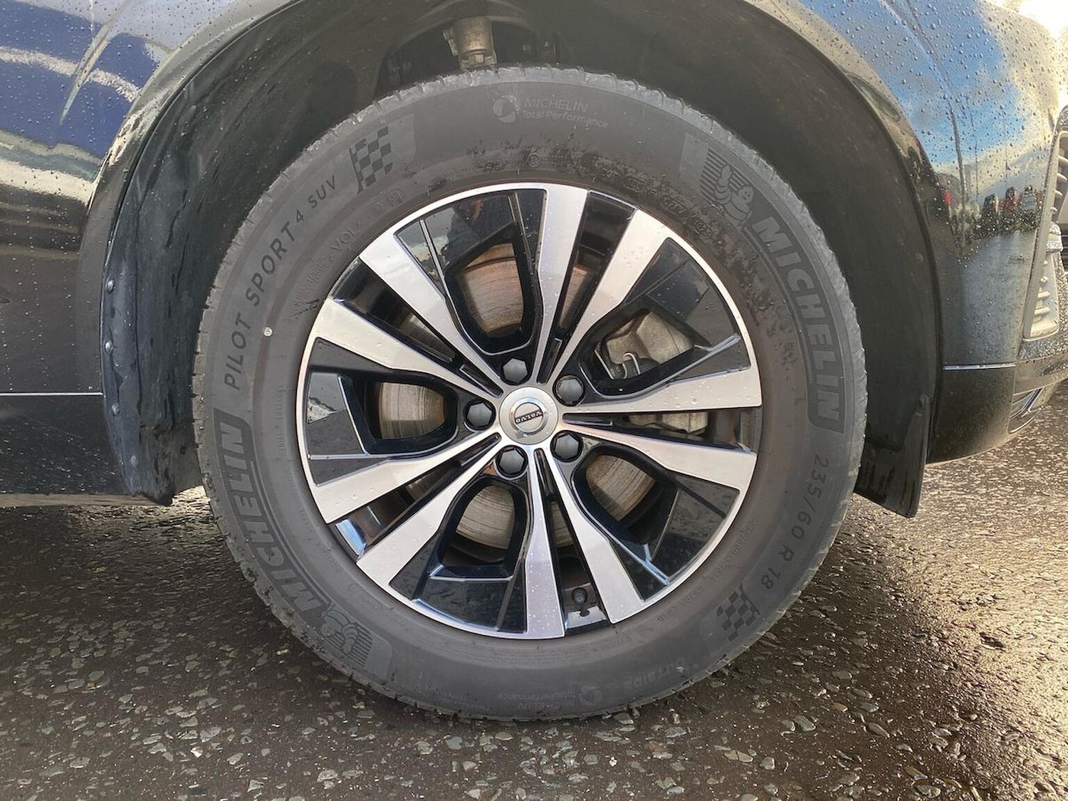 Used Volvo XC60 2023 for sale - 76402417: Photo 7