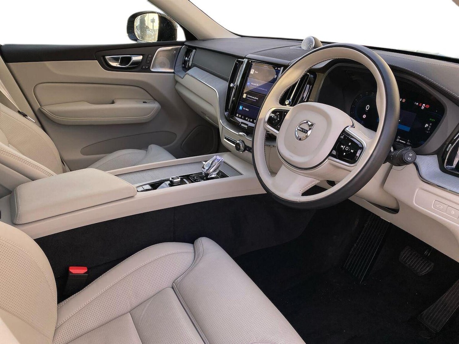 Used Volvo XC60 2025 for sale - 76770051: Photo 16