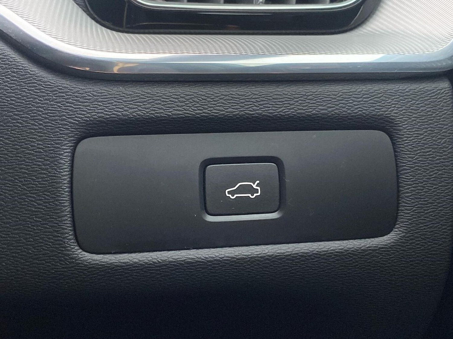 Used Volvo XC60 2022 for sale - 76157248: Photo 23