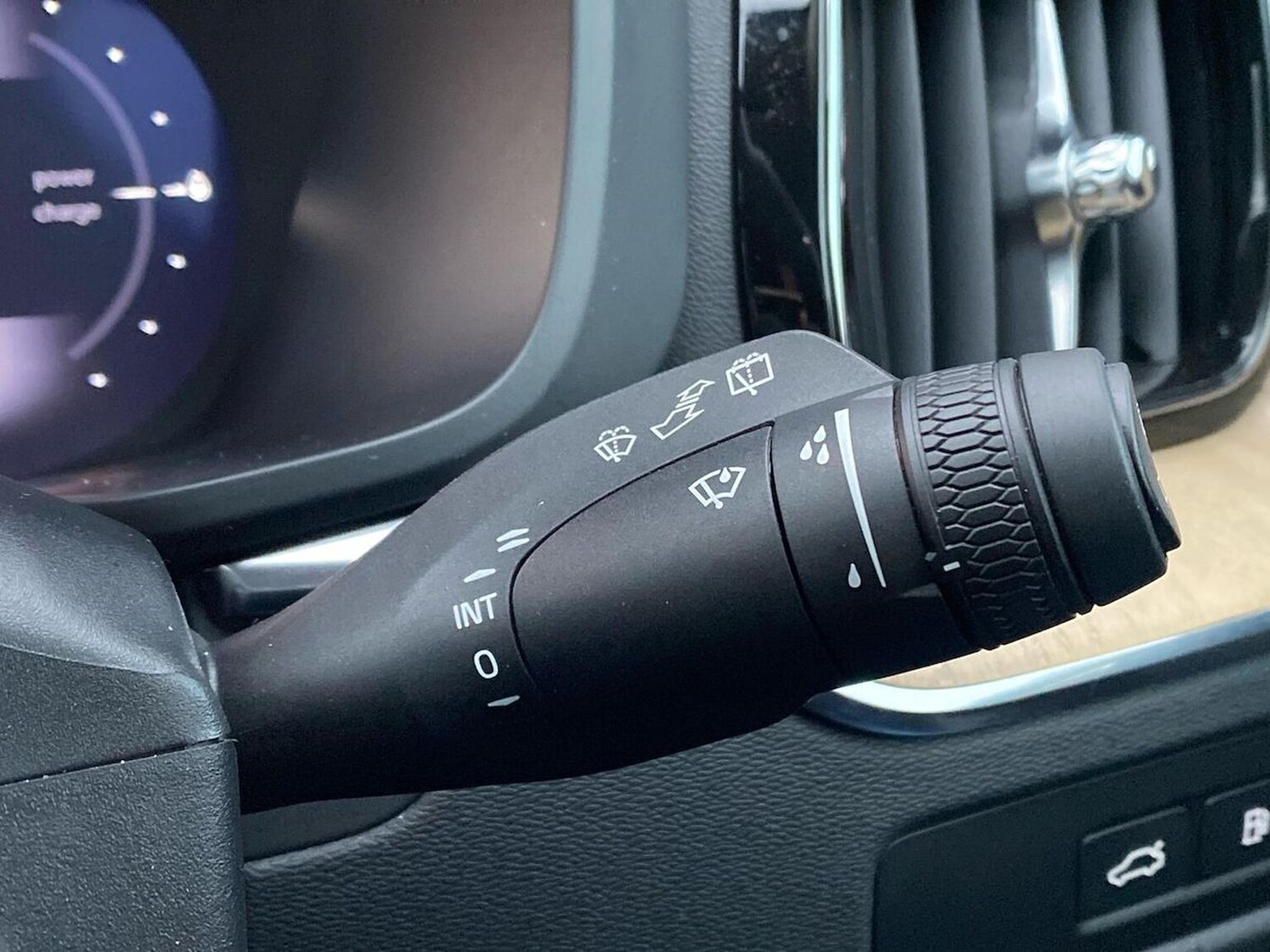 Used Volvo XC60 2025 for sale - 77676306: Photo 27