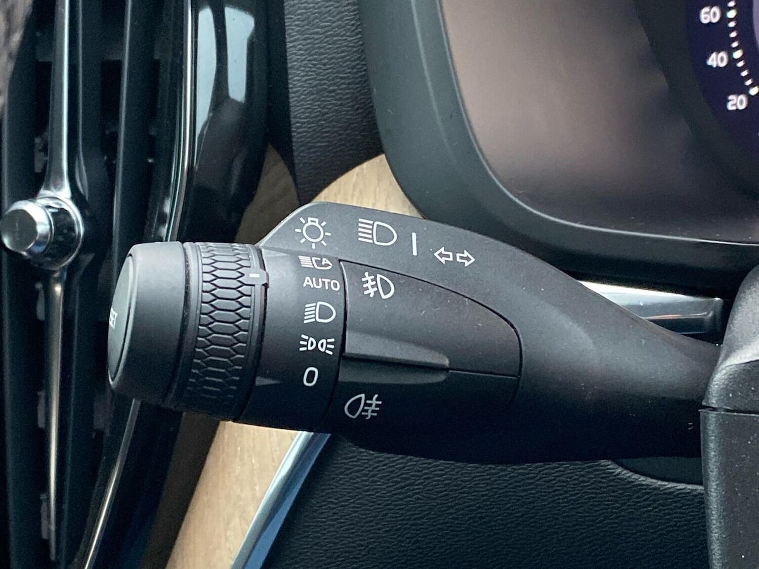 Used Volvo XC60 2025 for sale - 77676306: Photo 28