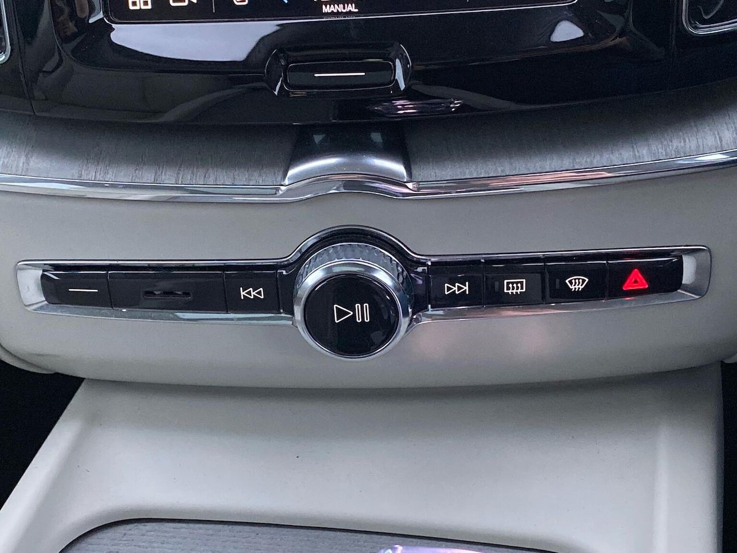 Used Volvo XC60 2025 for sale - 76969979: Photo 13