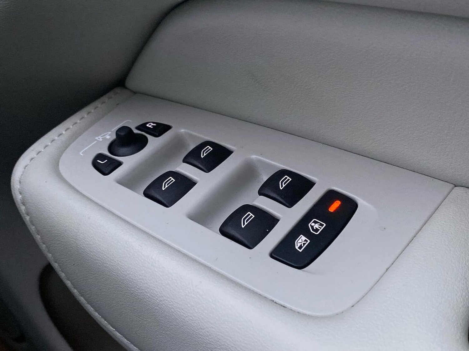 Used Volvo XC60 2025 for sale - 76969979: Photo 22