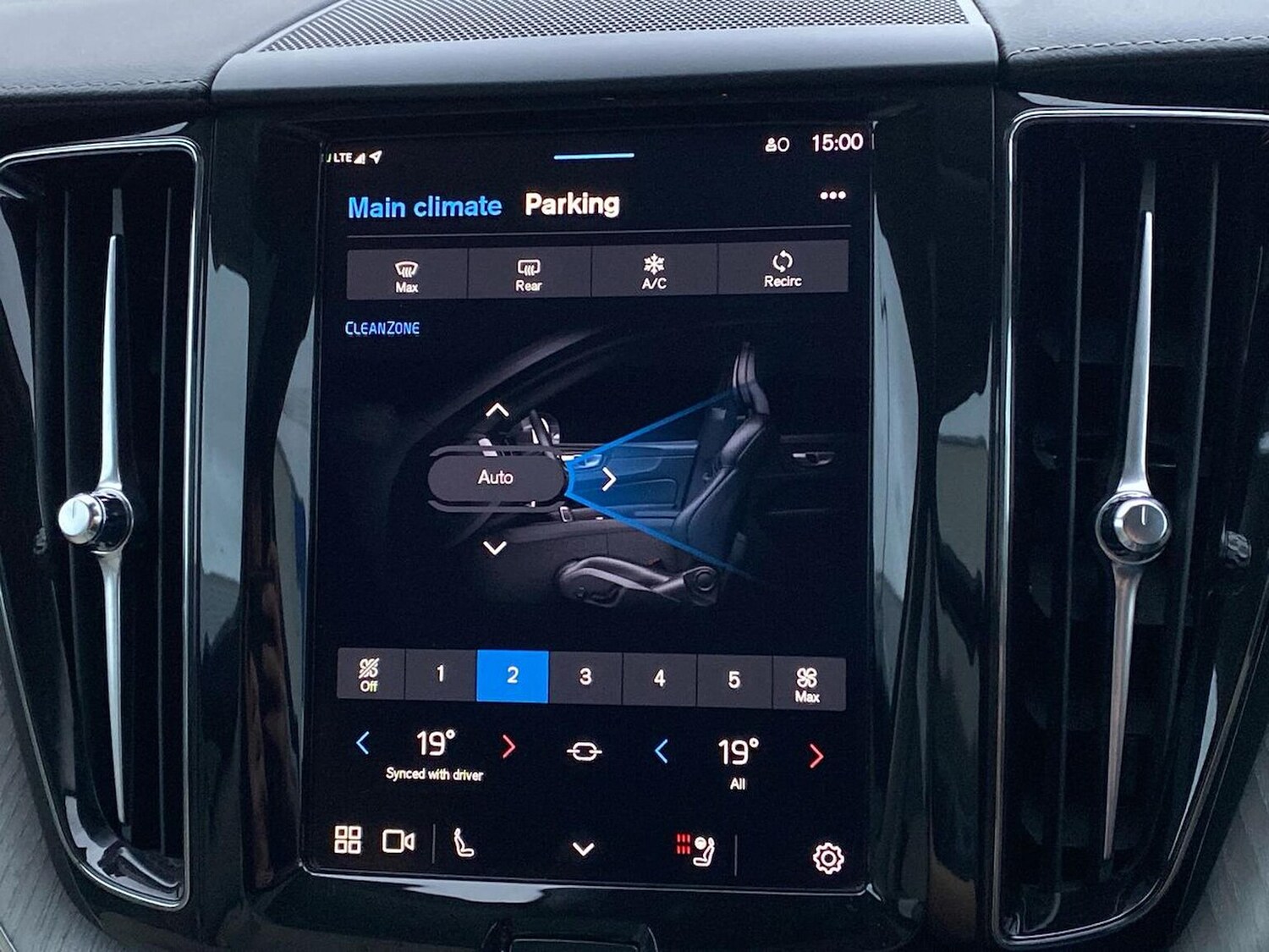 Used Volvo XC60 2025 for sale - 76969979: Photo 25