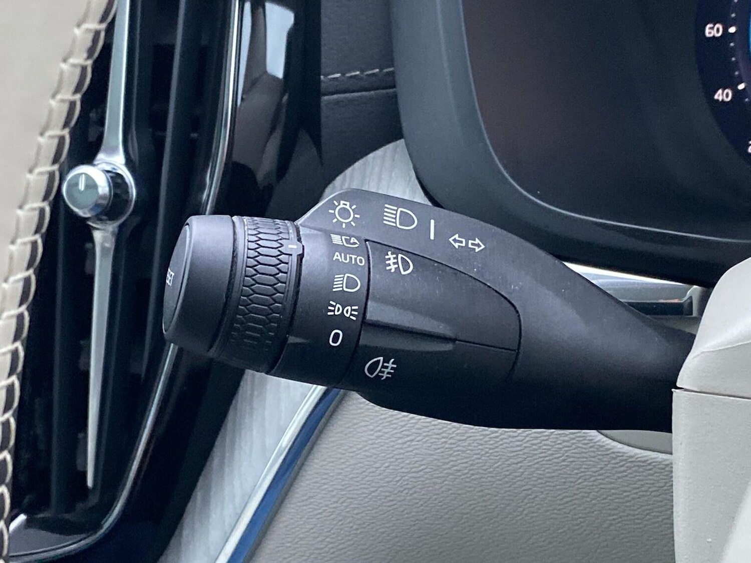 Used Volvo XC60 2025 for sale - 76969979: Photo 29