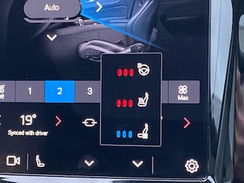 Used Volvo XC60 2025 for sale - 76969979: Photo