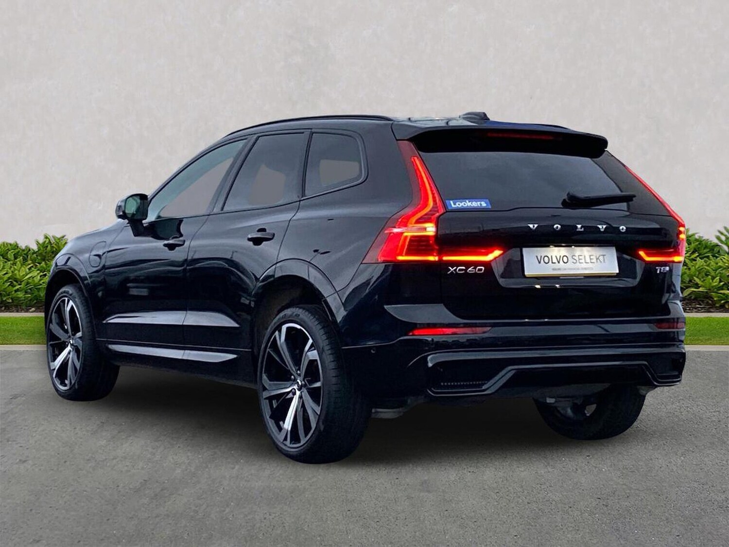 Used Volvo XC60 2025 for sale - 76969979: Photo 3