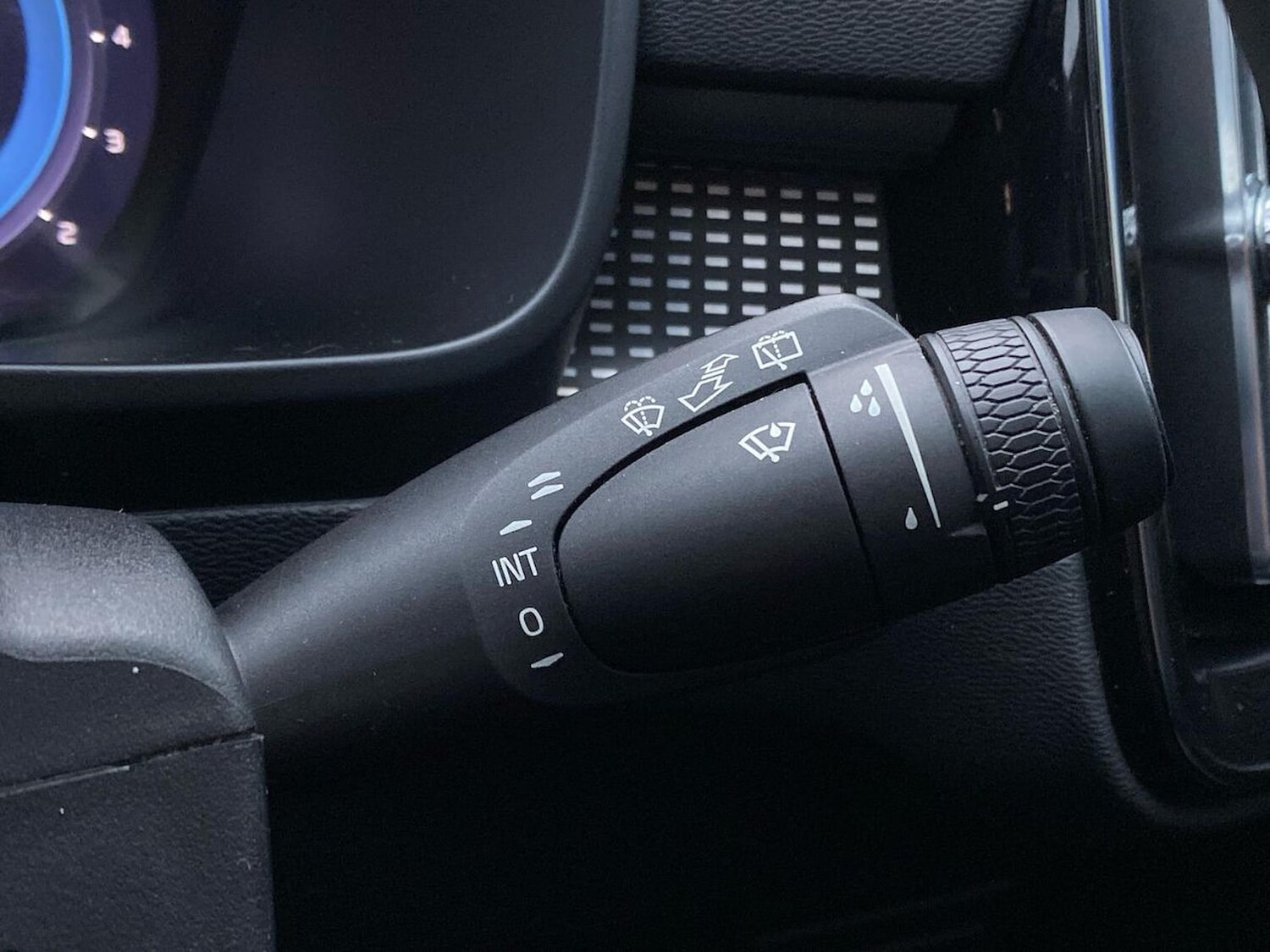 Used Volvo XC40 2022 for sale - 76613625: Photo 29