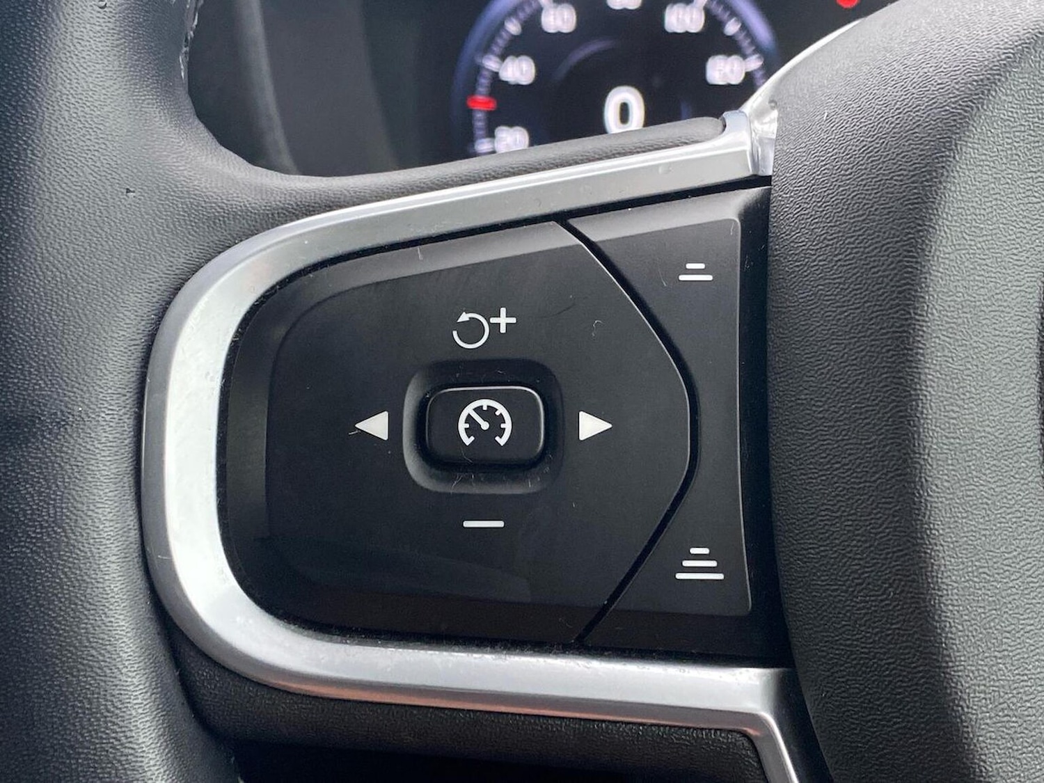 Used Volvo V60 2021 for sale - 76455298: Photo 28