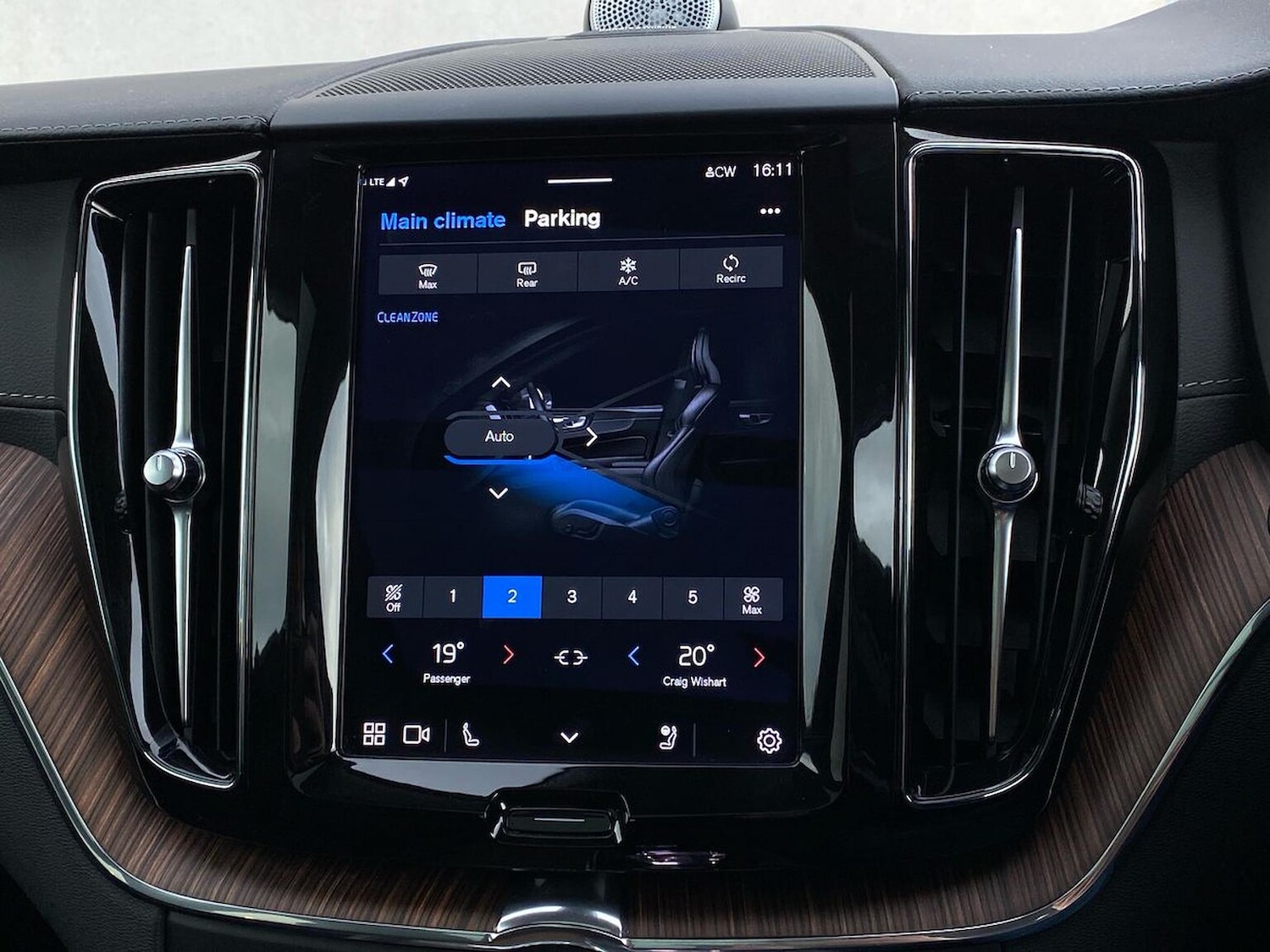 Used Volvo XC60 2023 for sale - 78191079: Photo 27