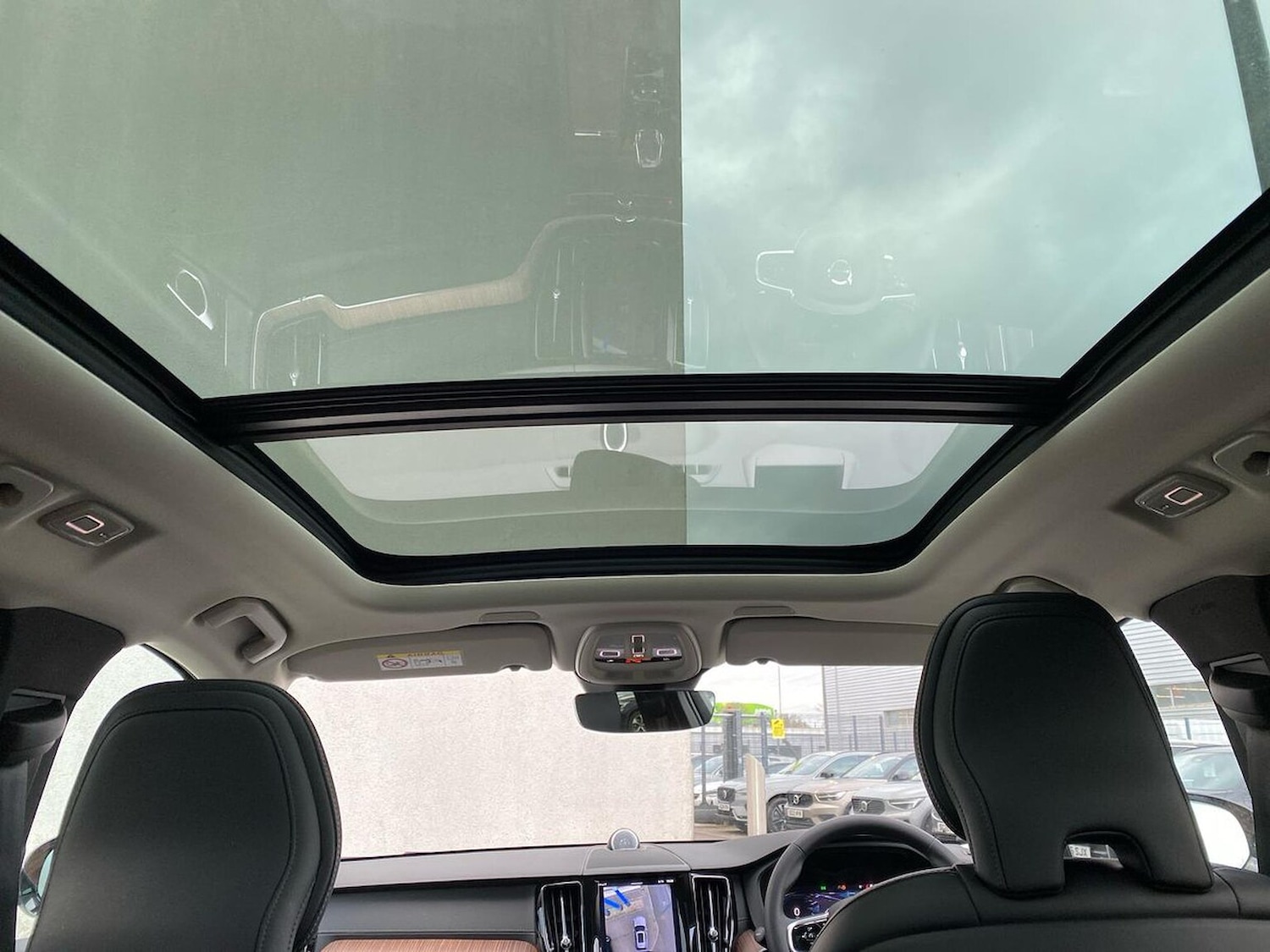 Used Volvo XC60 2023 for sale - 78191079: Photo 33