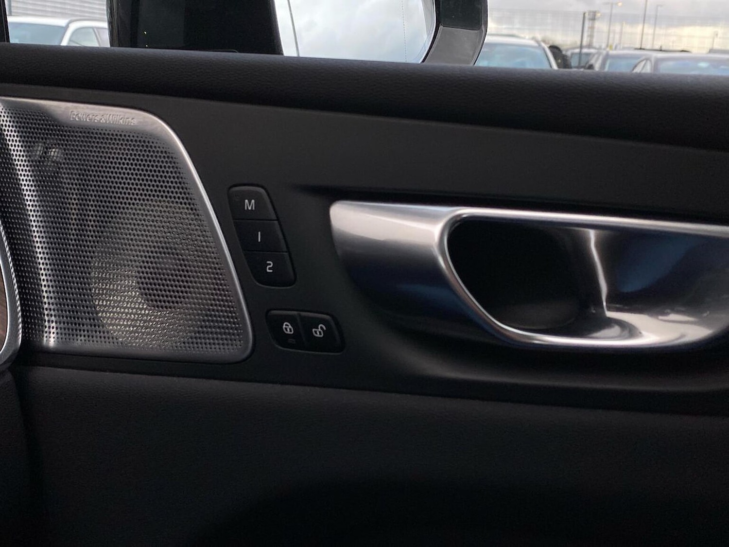 Used Volvo XC60 2023 for sale - 78191079: Photo 40