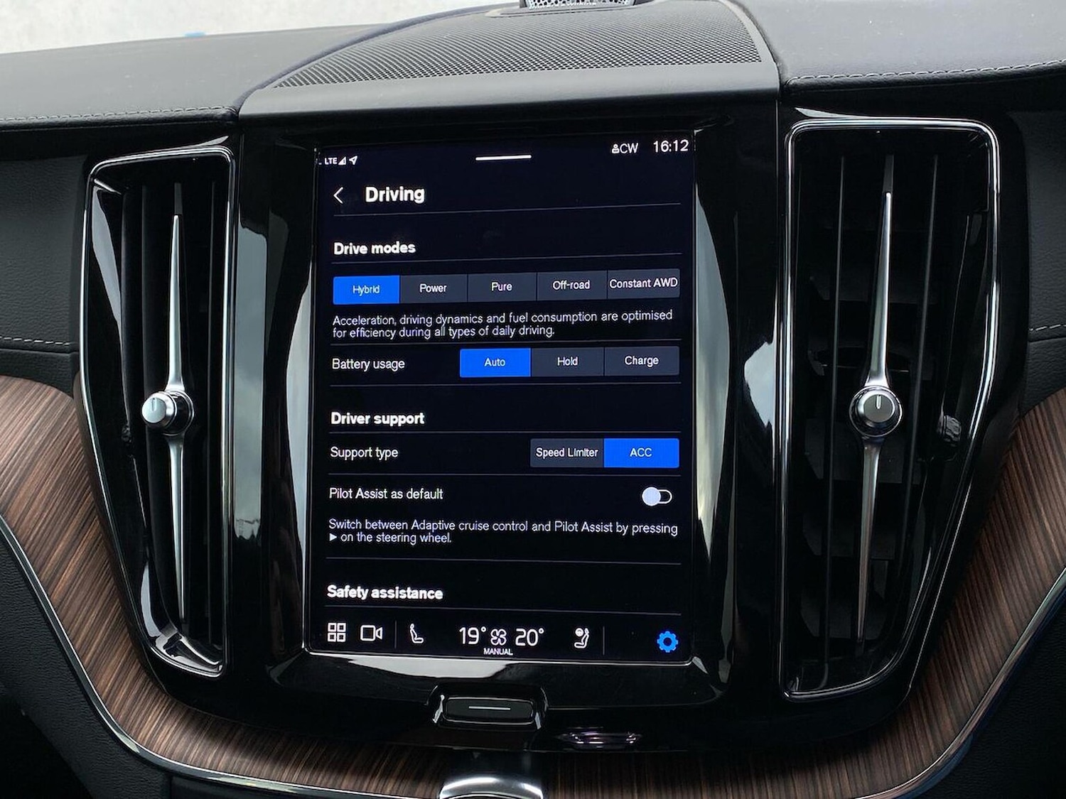 Used Volvo XC60 2023 for sale - 78191079: Photo 43