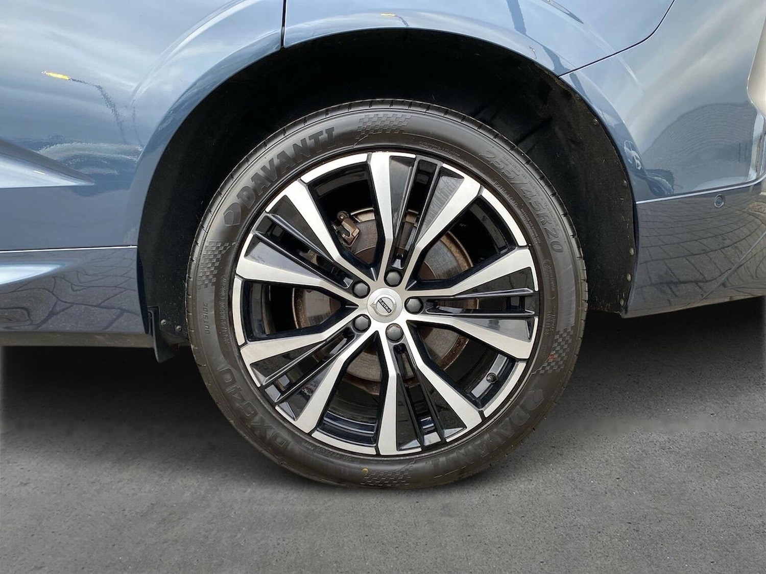 Used Volvo XC60 2023 for sale - 78191079: Photo 8