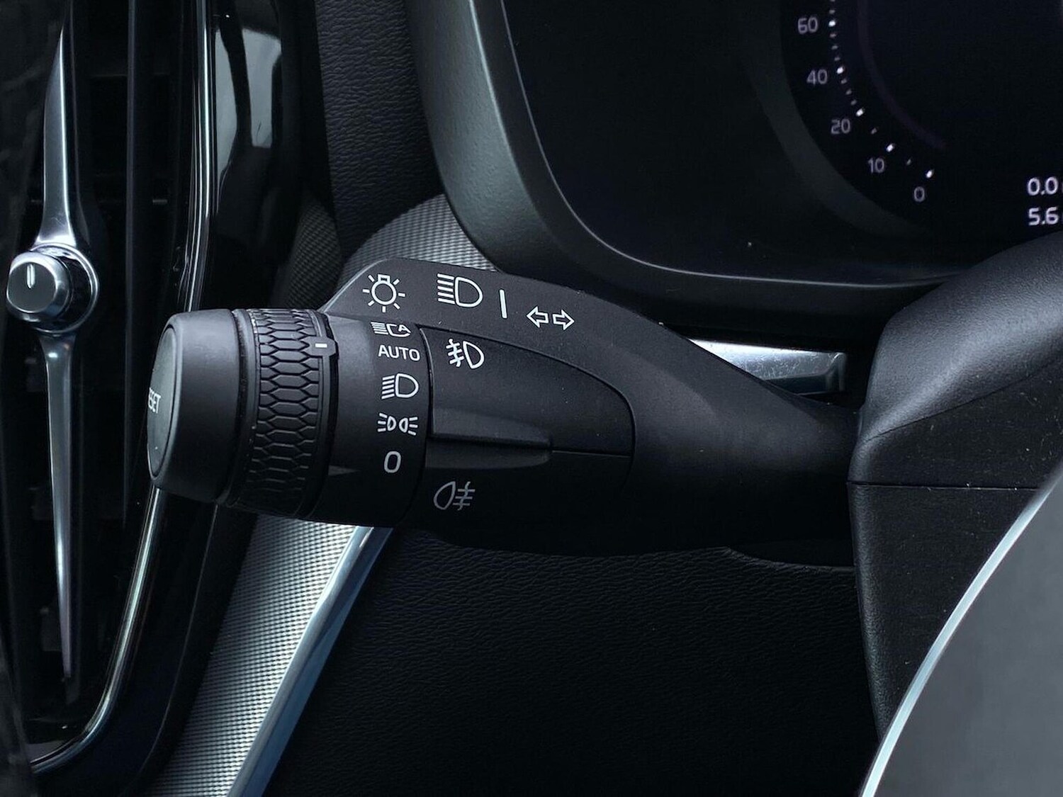 Used Volvo XC60 2023 for sale - 78191178: Photo 31