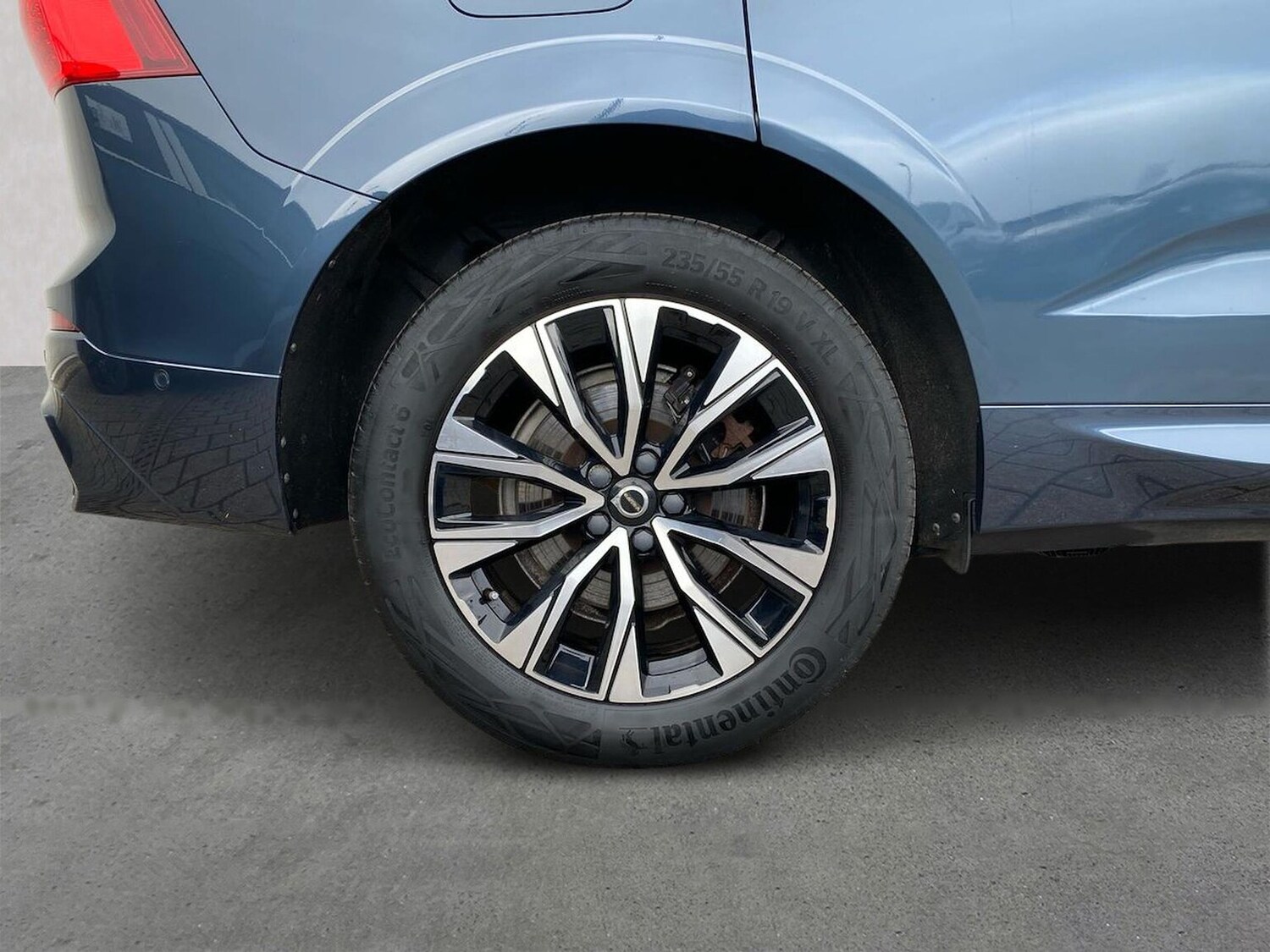 Used Volvo XC60 2023 for sale - 78191178: Photo 8