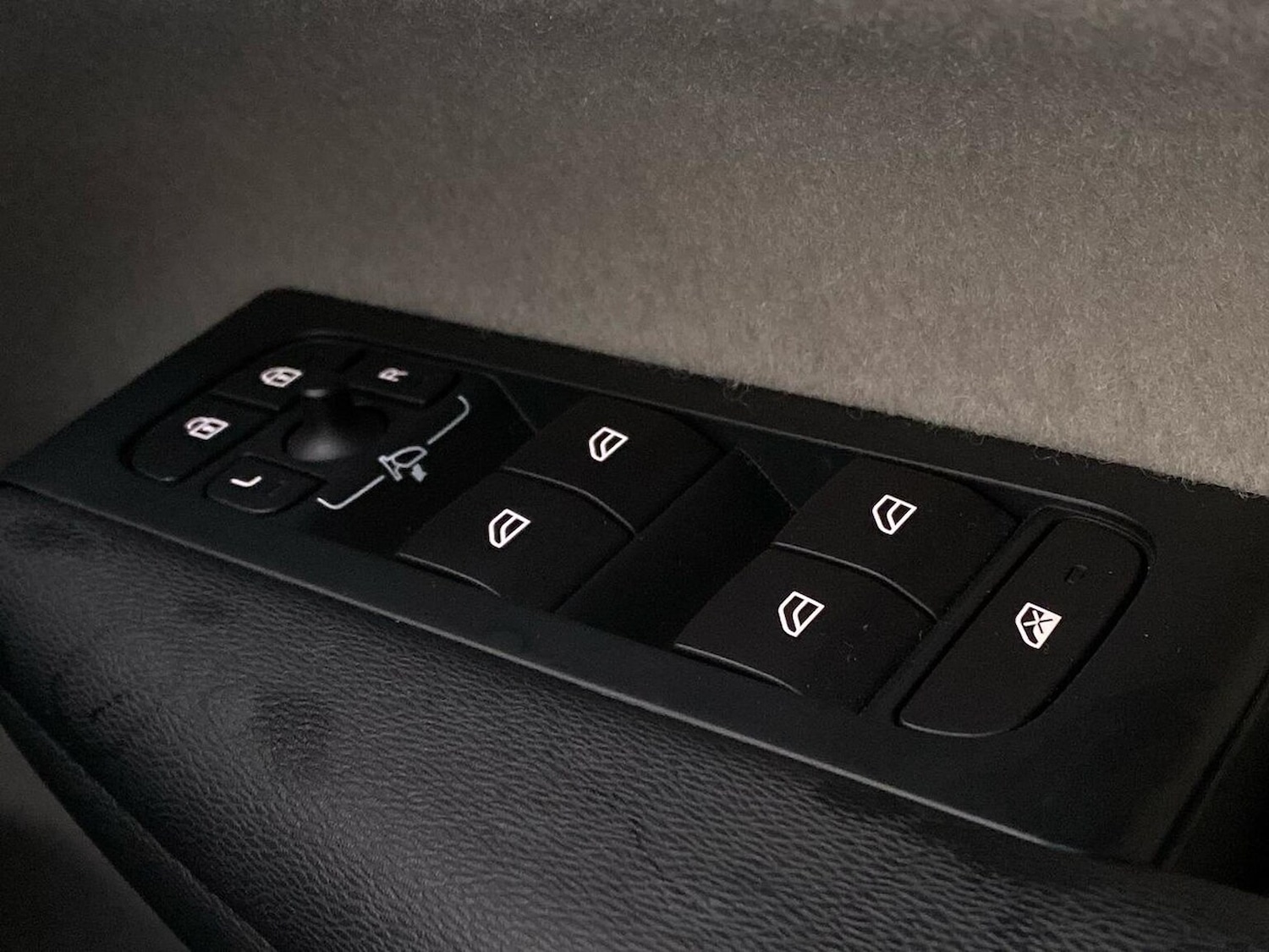 Used Volvo XC40 2019 for sale - 76892109: Photo 22