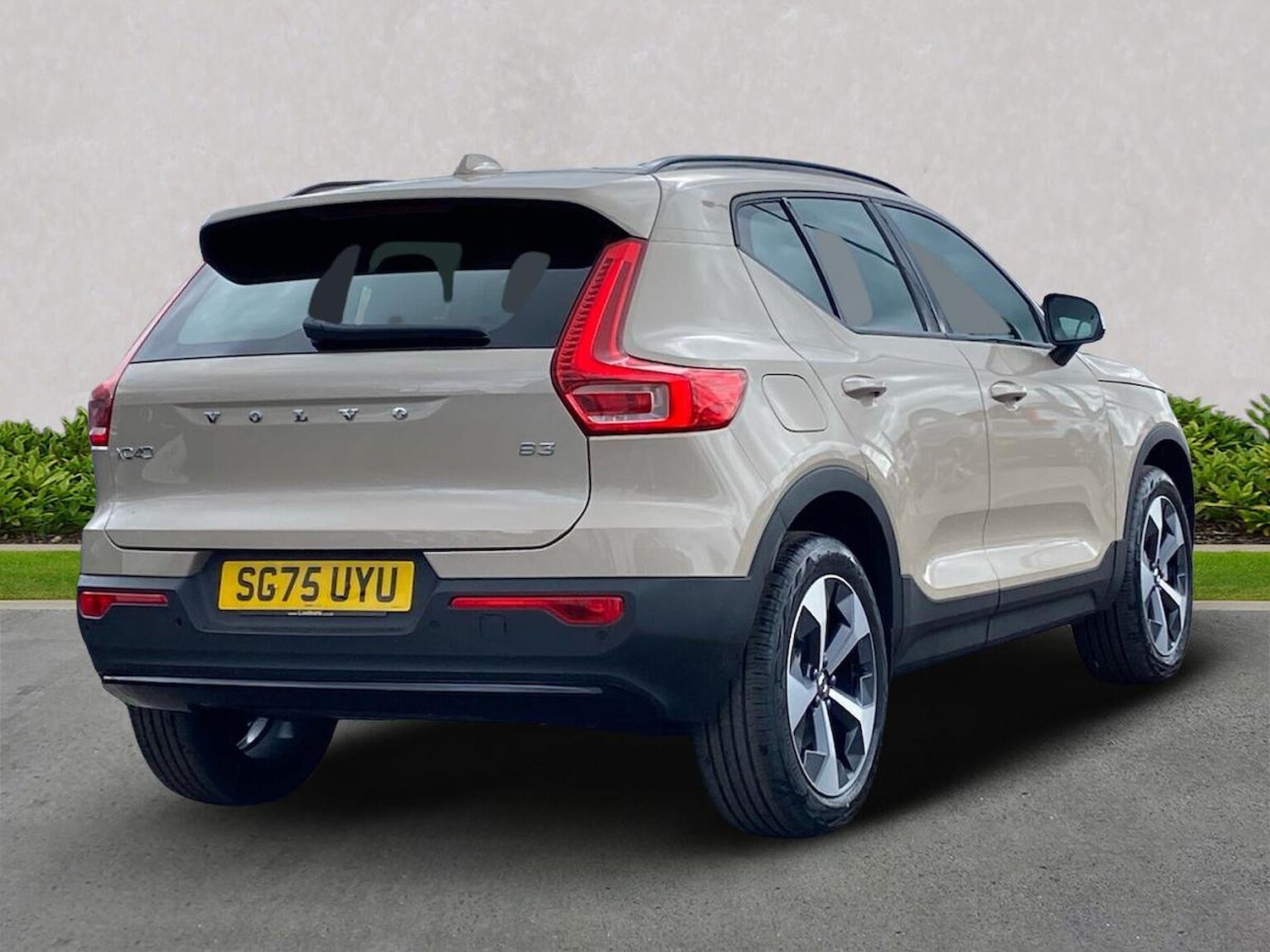 Used Volvo XC40 2025 for sale - 76115499: Photo 19