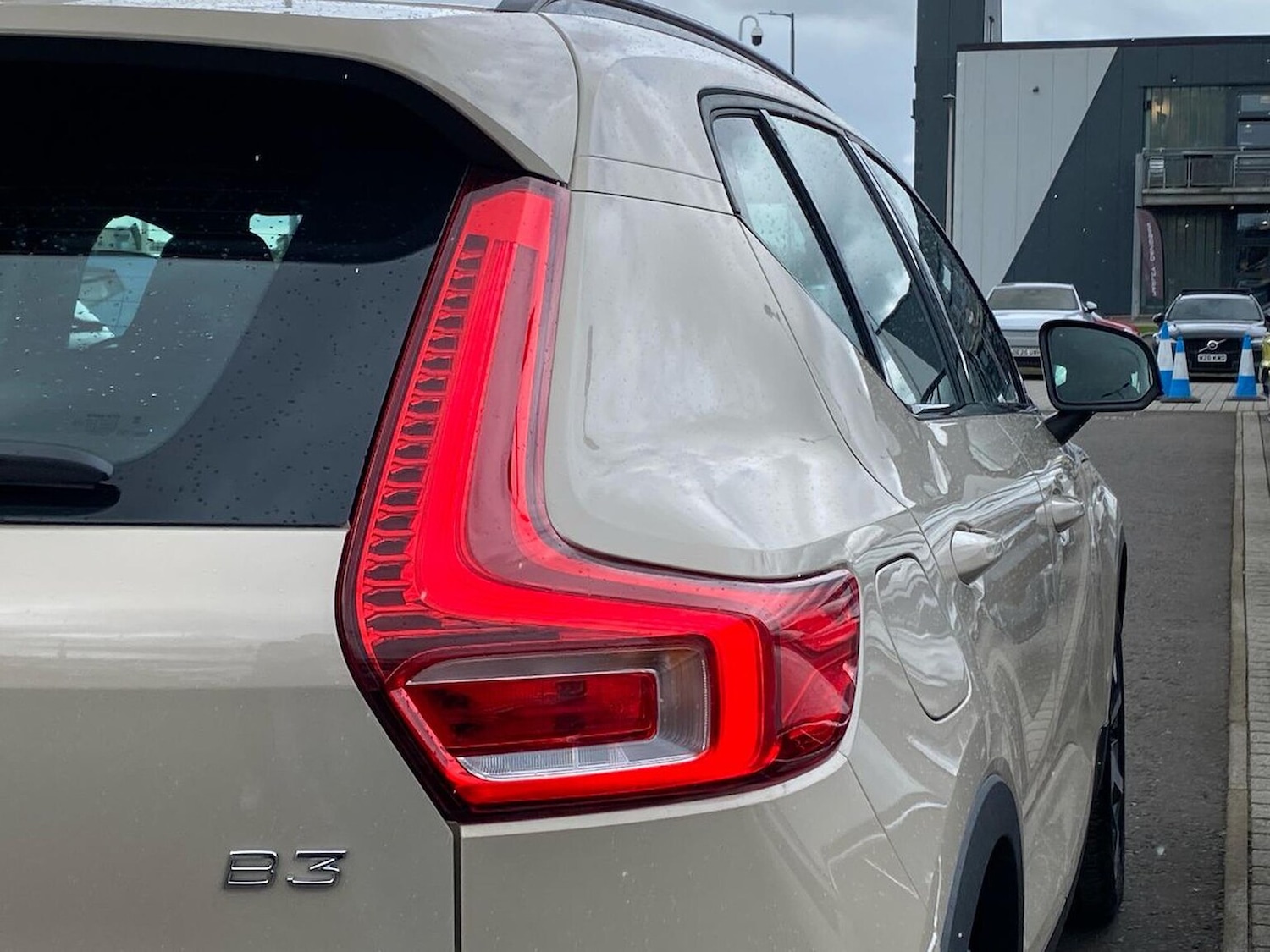 Used Volvo XC40 2025 for sale - 76115499: Photo 37