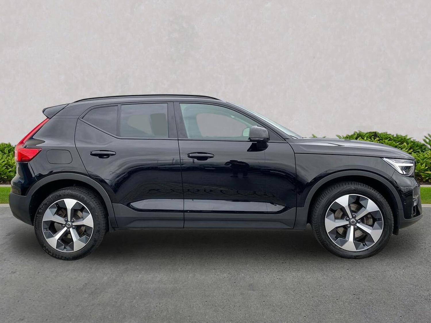 Used Volvo XC40 2023 for sale - 76450588: Photo 3
