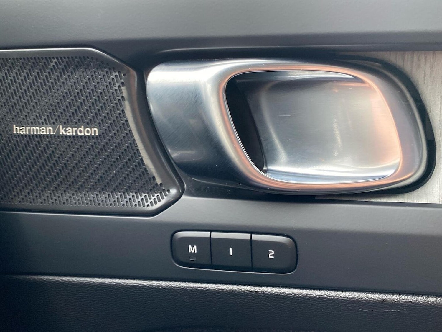 Used Volvo XC40 2023 for sale - 76450588: Photo 39