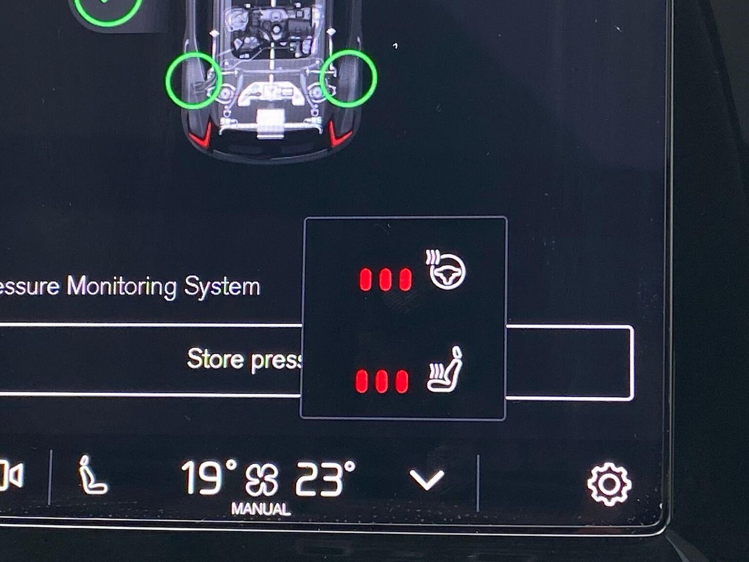 Used Volvo XC40 2023 for sale - 76450588: Photo 41