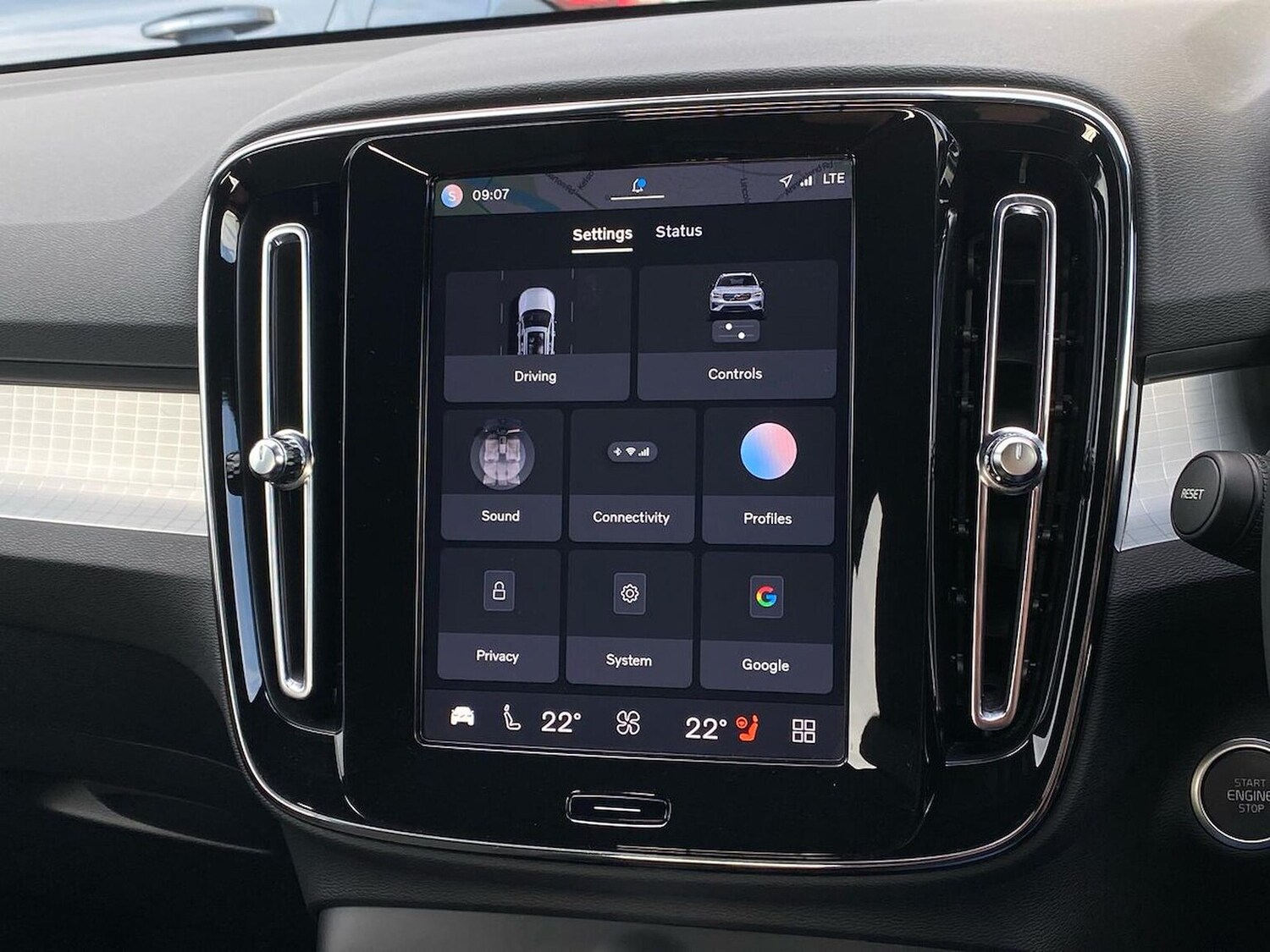 Used Volvo XC40 2022 for sale - 78191115: Photo 37