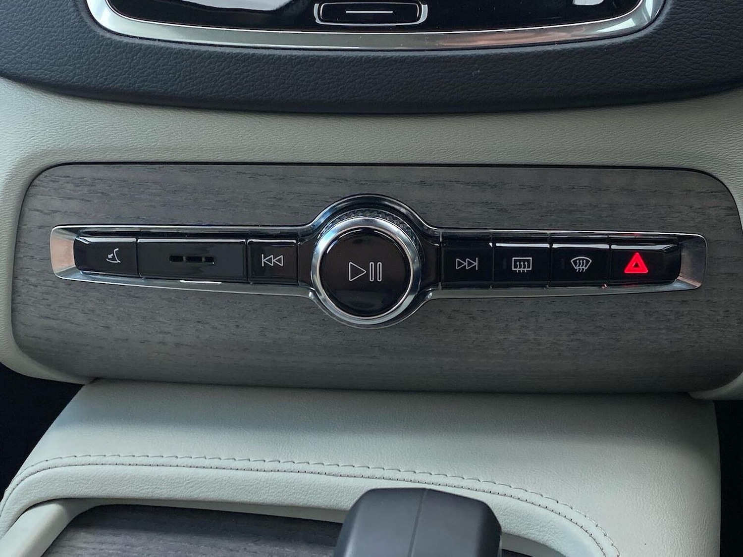 Used Volvo XC90 2023 for sale - 78191193: Photo 14