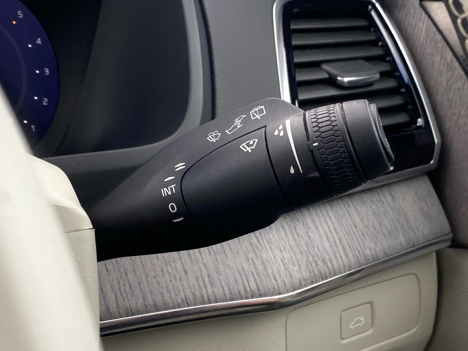 Used Volvo XC90 2023 for sale - 78191193: Photo 30