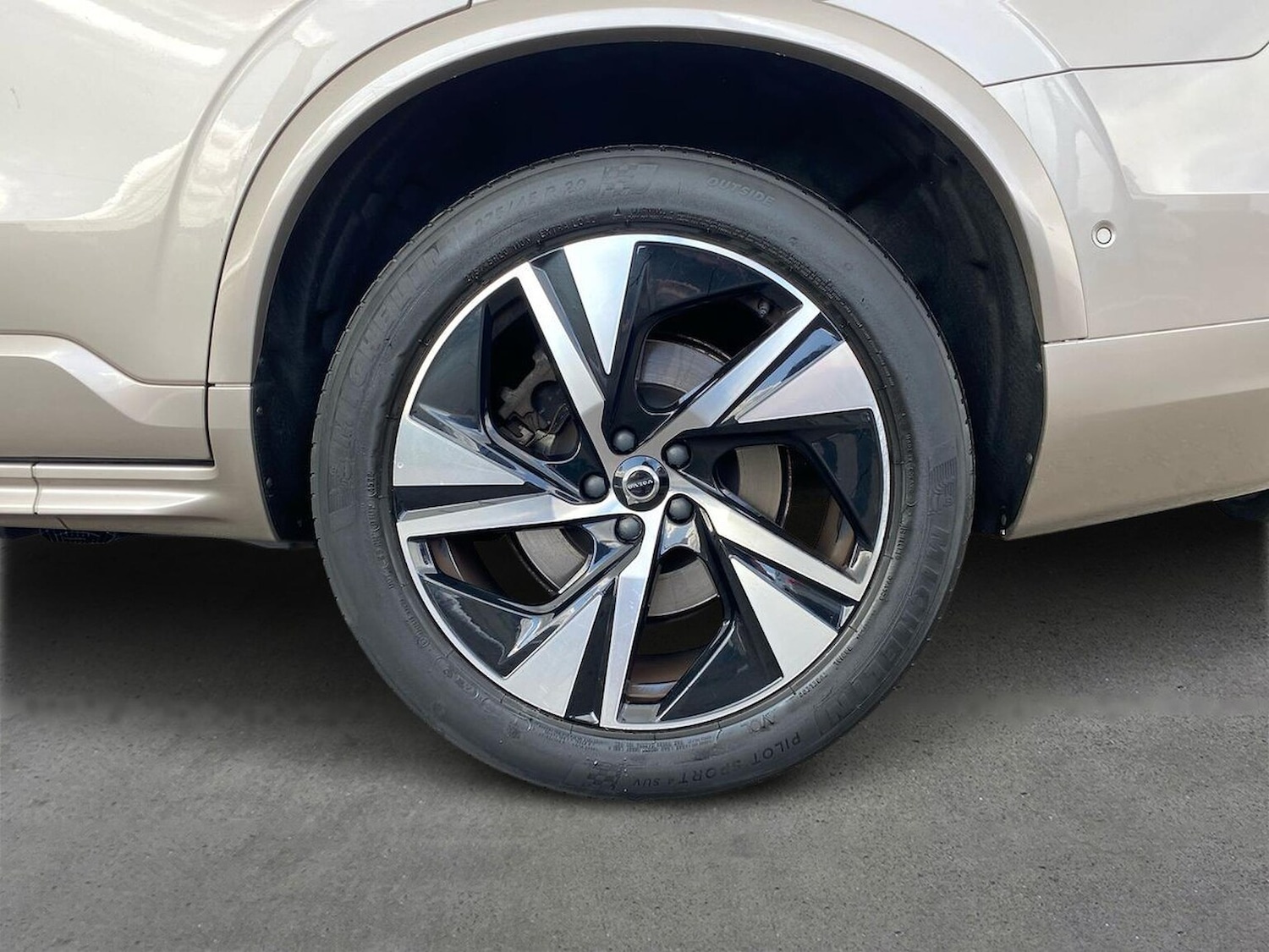 Used Volvo XC90 2023 for sale - 78191193: Photo 8