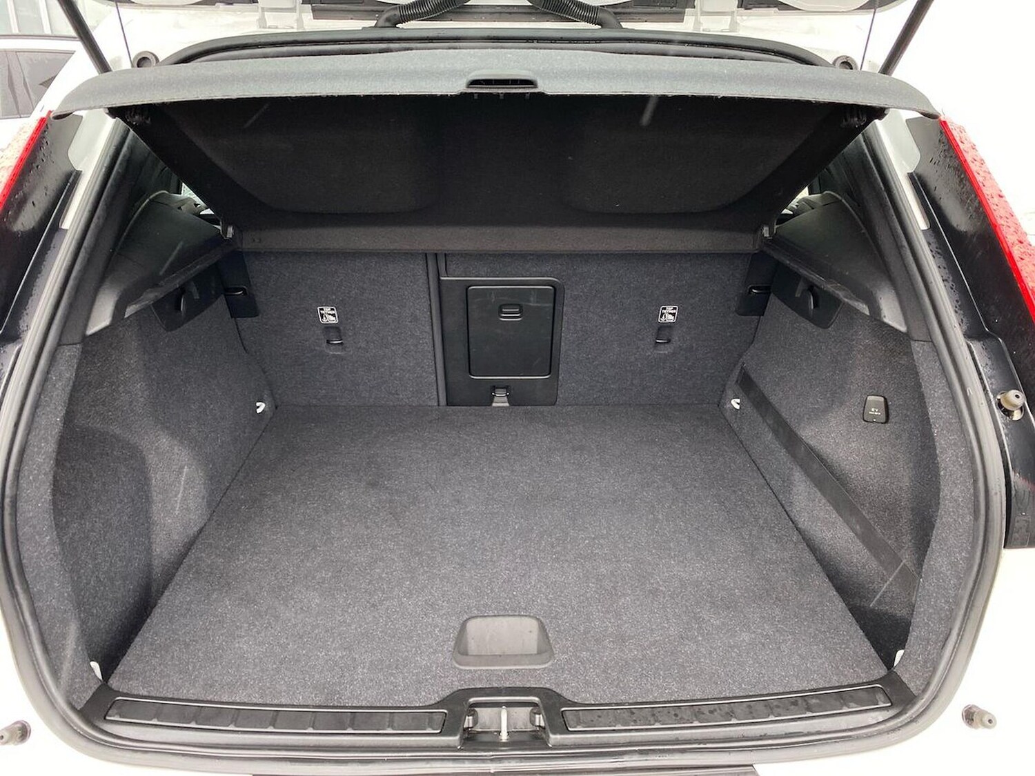 Used Volvo XC40 2019 for sale - 76490744: Photo 18