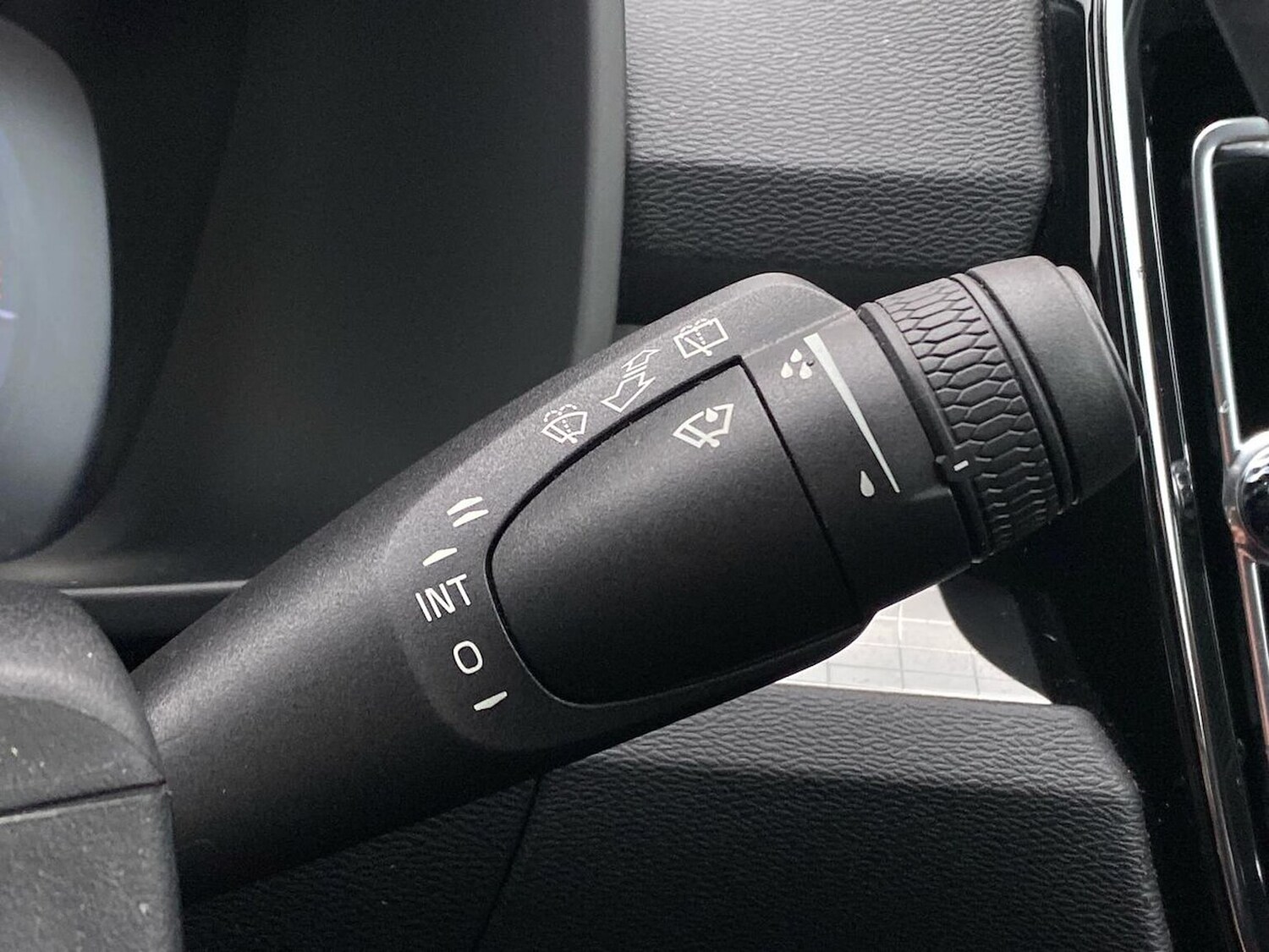 Used Volvo XC40 2019 for sale - 76490744: Photo 28