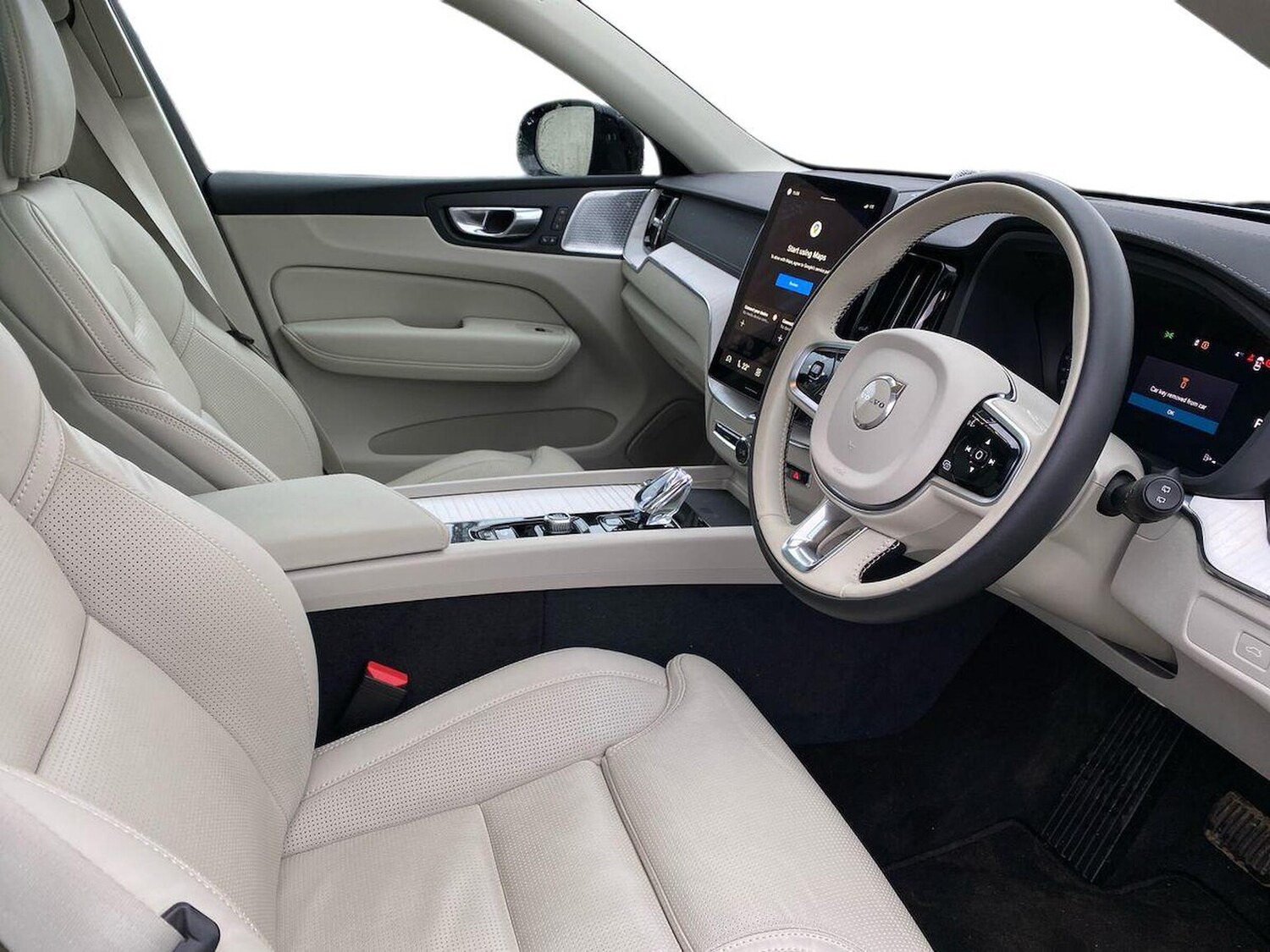 Used Volvo XC60 2025 for sale - 77901703: Photo 15