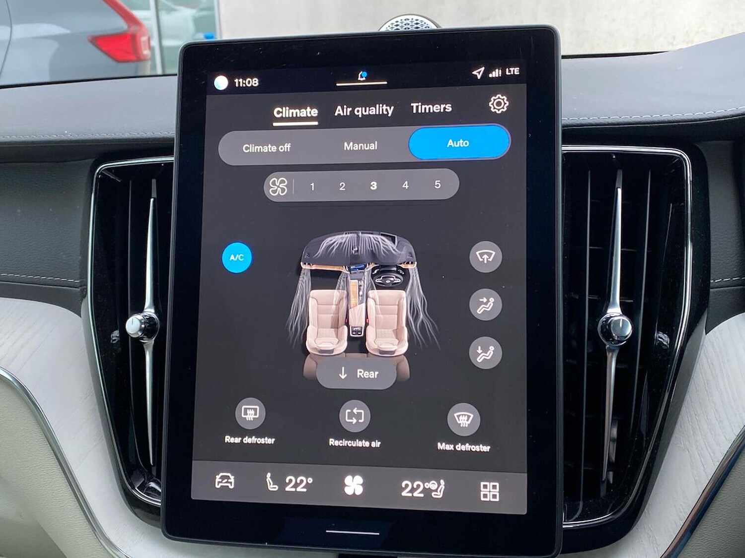 Used Volvo XC60 2025 for sale - 77901703: Photo 24