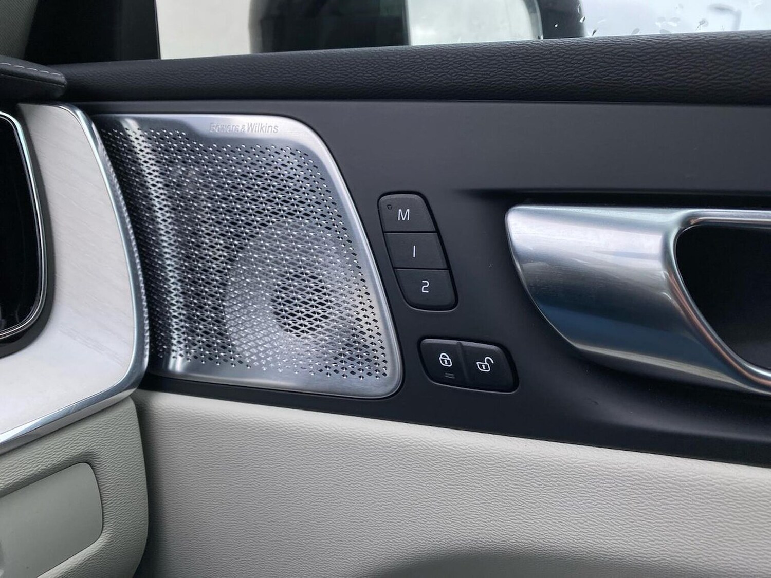 Used Volvo XC60 2025 for sale - 77901703: Photo 37