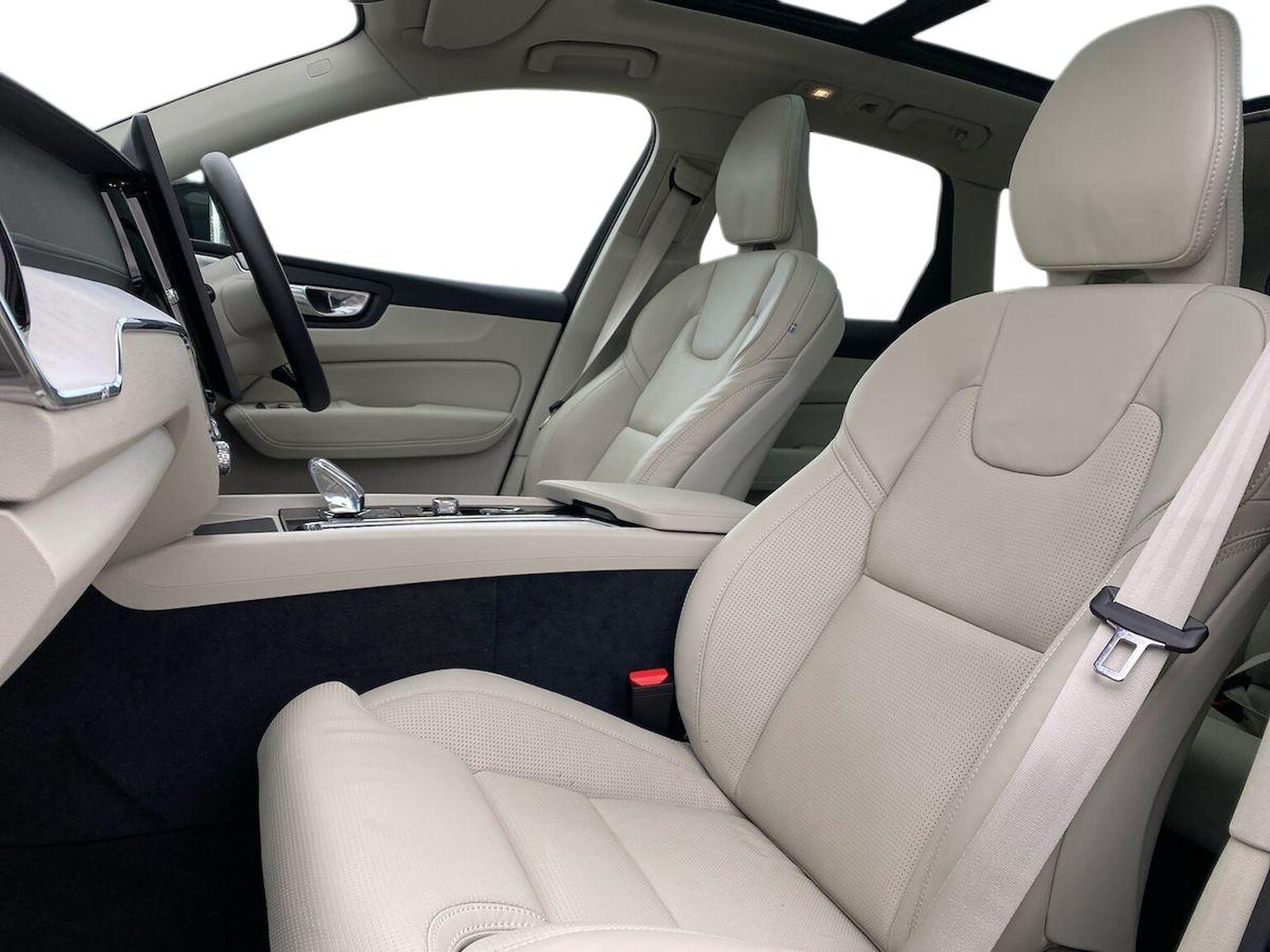 Used Volvo XC60 2025 for sale - 77901703: Photo 7