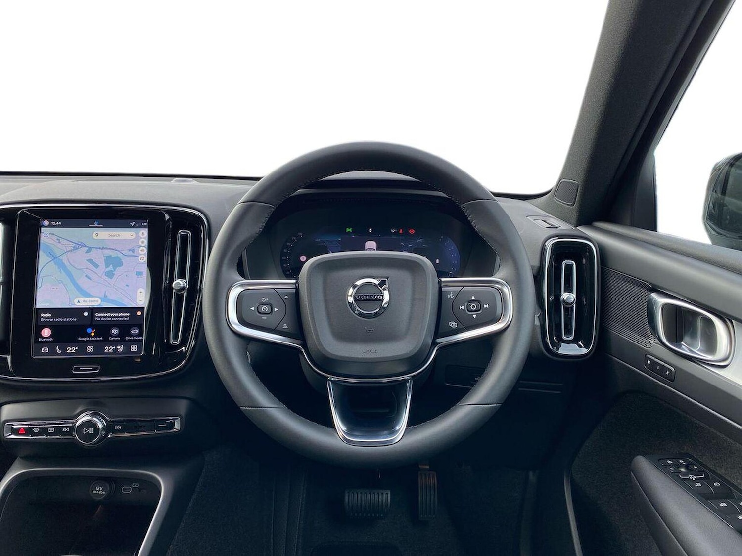 Used Volvo XC40 2025 for sale - 76115500: Photo 10
