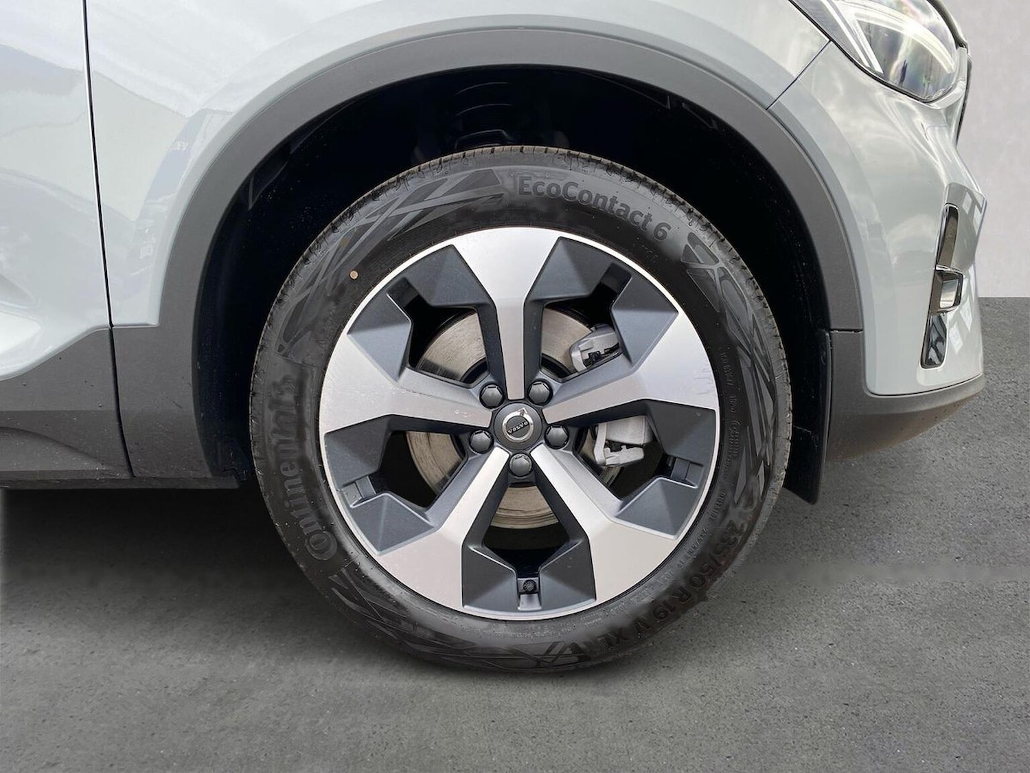 Used Volvo XC40 2025 for sale - 76115500: Photo 7