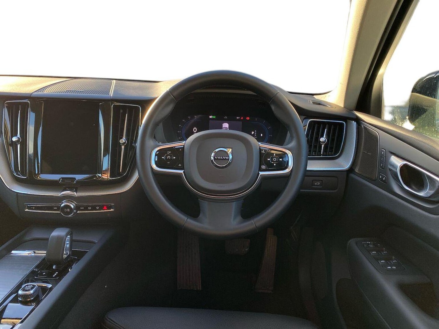 Used Volvo XC60 2023 for sale - 76570994: Photo 10