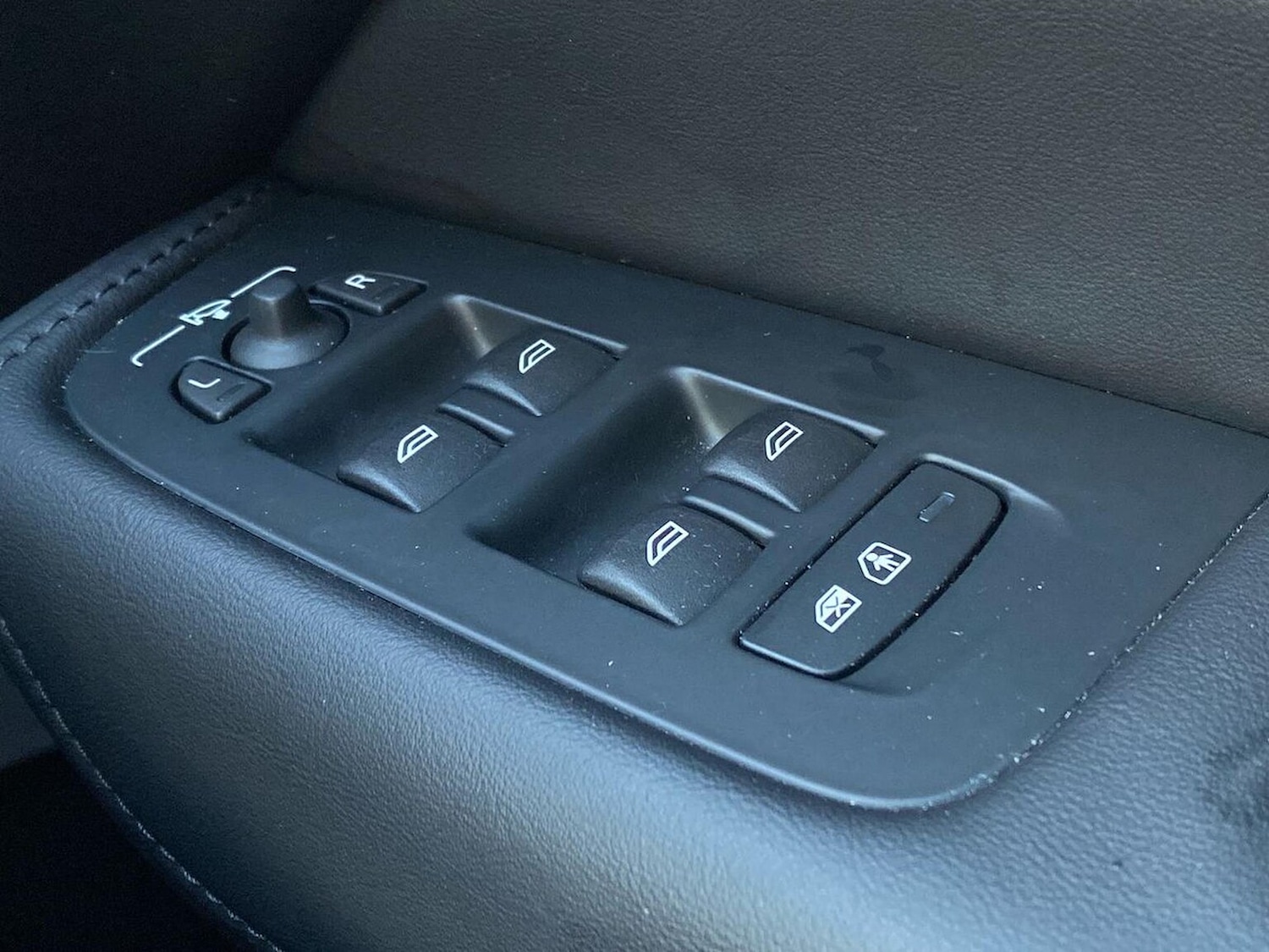 Used Volvo XC60 2023 for sale - 76570994: Photo 22