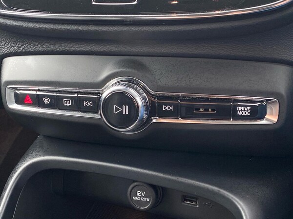 Used Volvo XC40 2021 for sale - 76268322: Photo 13