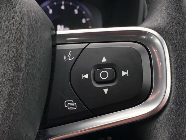 Used Volvo XC40 2021 for sale - 76268322: Photo 27